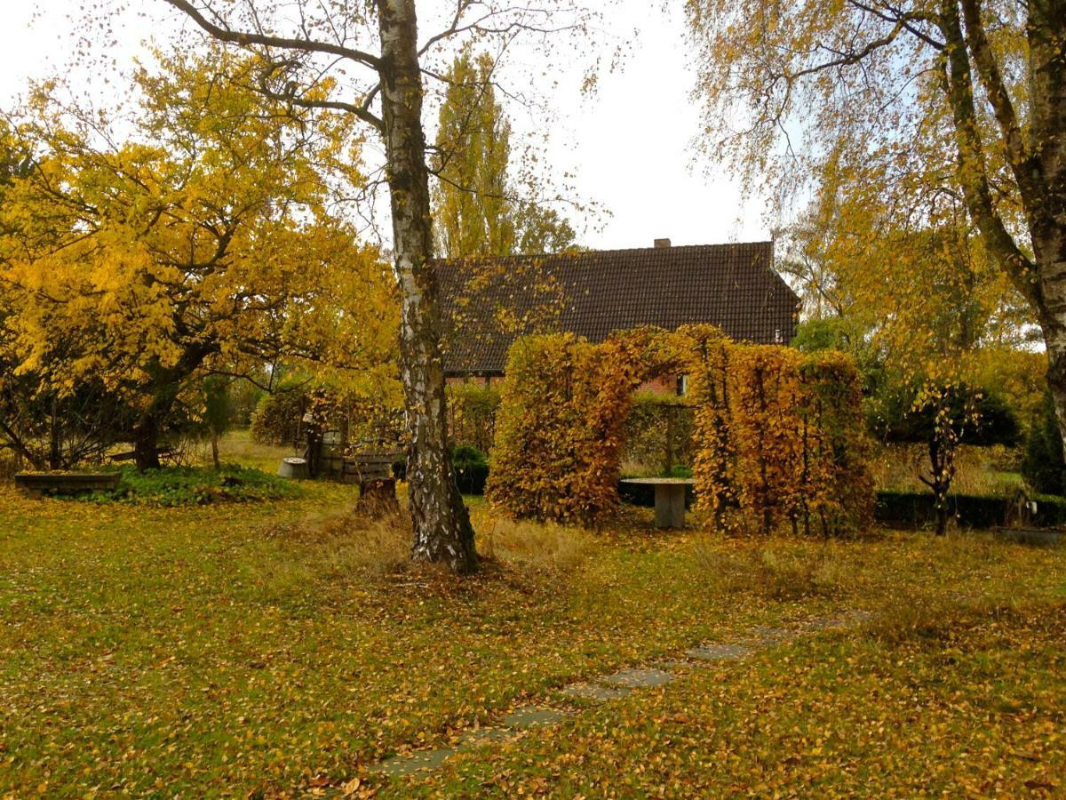 Privatzimmer Alte Schule Suderburg Exterior foto